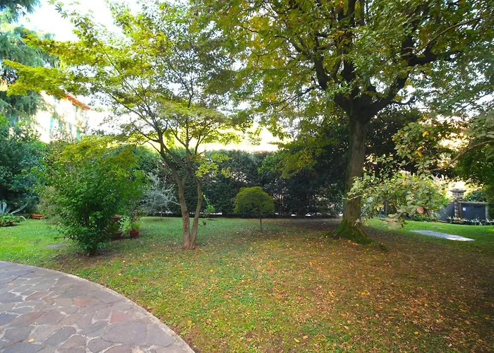 Apartment Sky House Carrara Bergamo