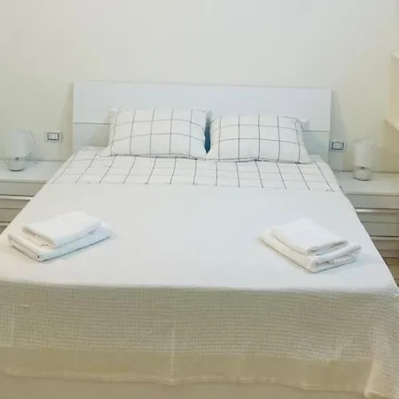 Appartement Sky House Carrara