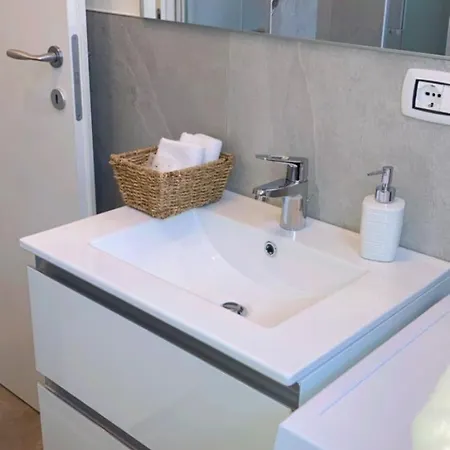 Appartement Sky House Carrara
