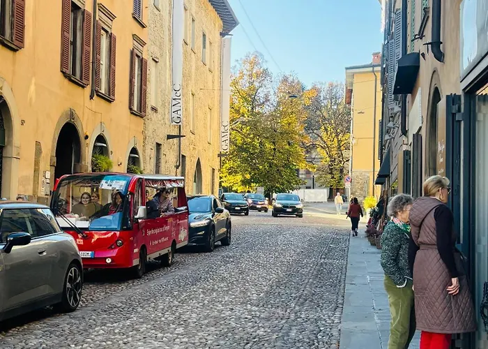 Sky House Carrara * Μπέργκαμο